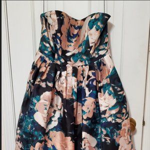 Adrianna Papell long gown